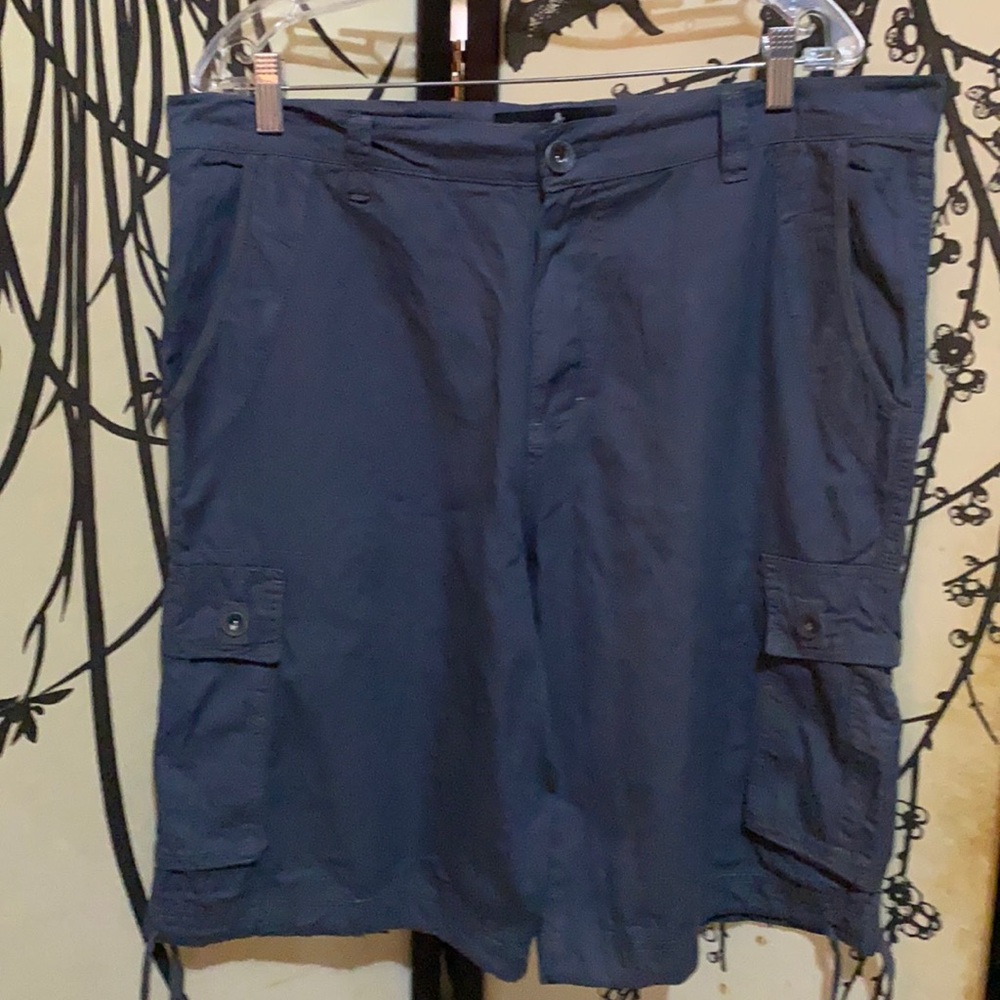 Mark Ecko Cut & Sew/Black Horse Navy Blue Cargo Men’s Shorts W/Drawstrings